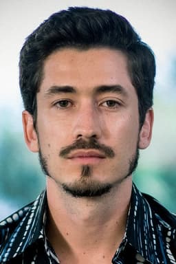 Emmanuel Villegas (Joven)