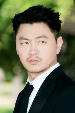 Park Yong-sik / Player 007