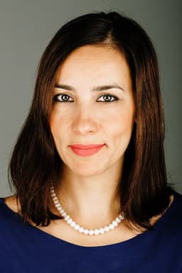 Gardiyan Özlem Balaban