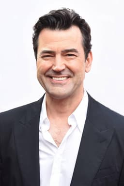Peter Waxman (voice)