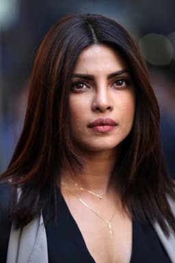 Nadia Sinh