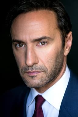 Antonio (El Topo) (voice)